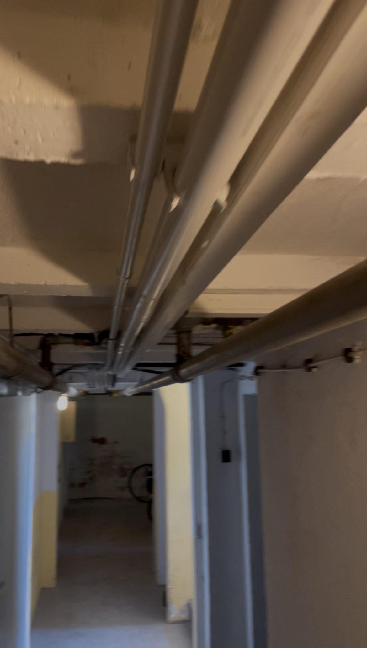 Kellervorbereitung Glasfaserausbau
